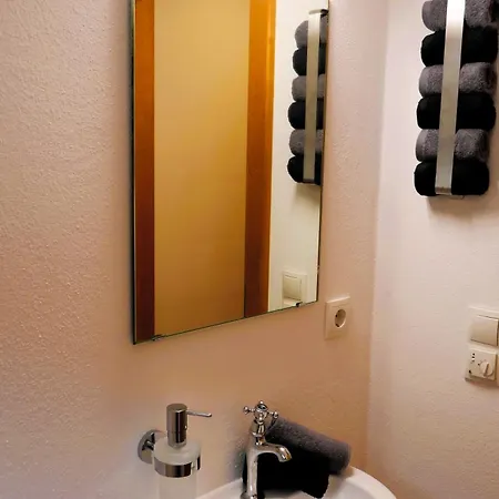 Bodenschneidsuiten Gschwandler * Tegernsee